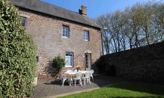 Ver House | 70 m² Gîte ∙ 2 bedrooms ∙ 4 guests