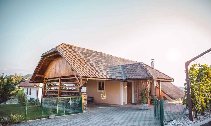Bostanj House | 70 m² House ∙ 2 bedrooms ∙ 5 guests