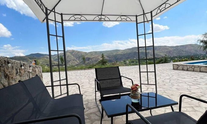 Garni Villa | 7000 m² Villa ∙ 5 bedrooms ∙ 20 guests