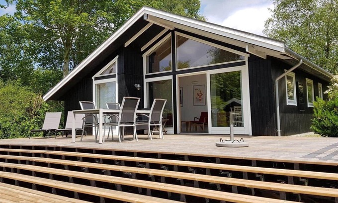 Bog By House | 7008 Bogø By - Tårnbakken 56