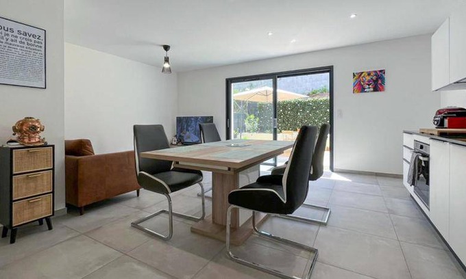 Bastelicaccia Apartment | 71 m² Apartment ∙ 1 bedroom ∙ 4 guests