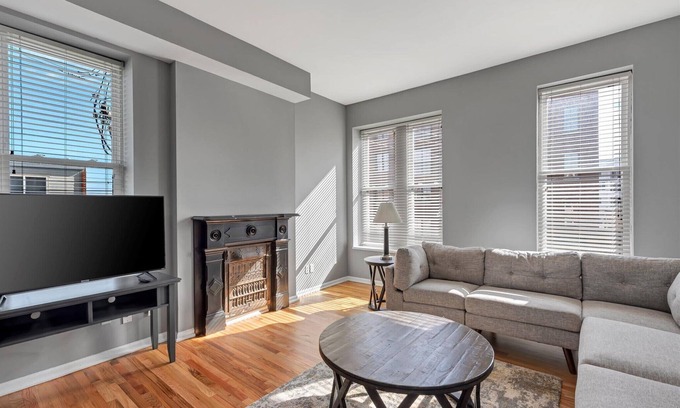 Soulard House | 713a - Settle in Historic Soulard!
