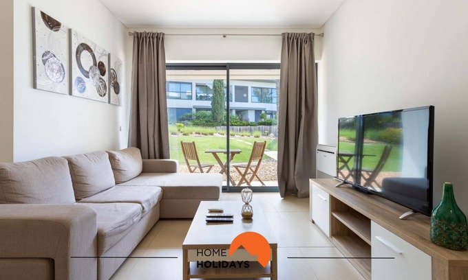 Quarteira Apartment | 72 m² Apartment ∙ 1 bedroom ∙ 4 guests