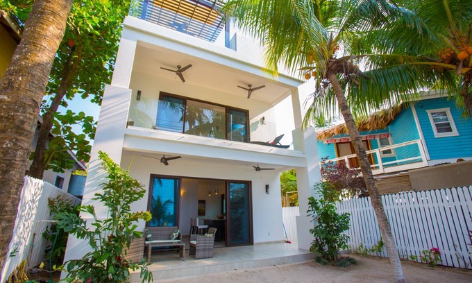 Half Moon Bay Condo | 74 m² Condo ∙ 1 bedroom ∙ 3 guests