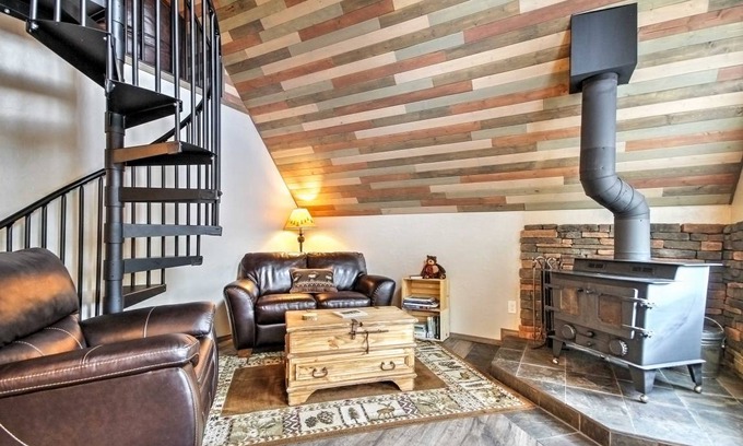 Cripple Creek House | 74 m² House ∙ 1 bedroom ∙ 4 guests