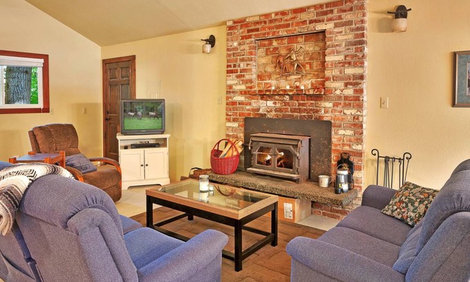 Enumclaw Villa | 74 m² Villa ∙ 2 bedrooms ∙ 8 guests