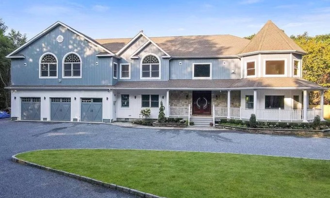 Bay Shore House | 743 m² House ∙ 7 bedrooms ∙ 22 guests