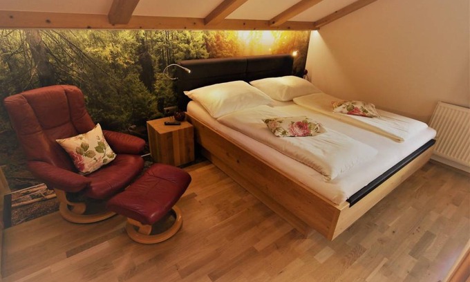Matrei in Osttirol Apartment | 75 m² Apartment ∙ 2 bedrooms ∙ 4 guests
