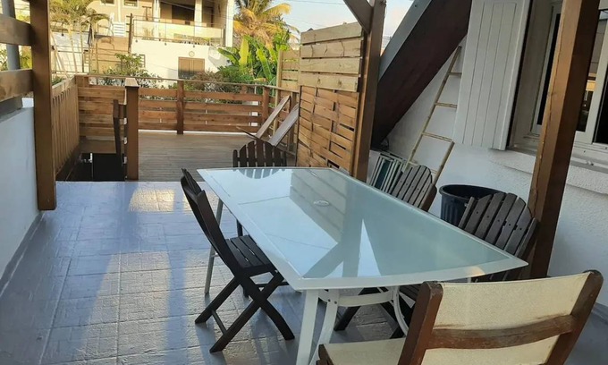 Saint-Pierre De La Reunion Apartment | 75 m² Apartment ∙ 2 bedrooms ∙ 4 guests