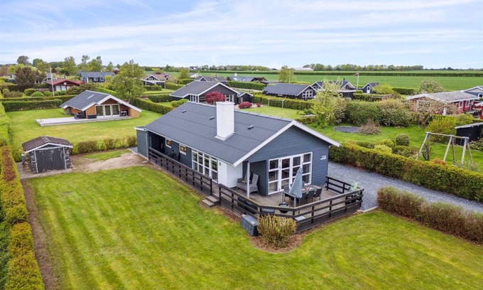 Flovt Strand House | 75 m² House ∙ 3 bedrooms ∙ 6 guests