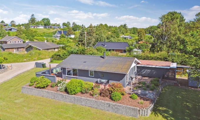 Egsmark Strand House | 75 m² House ∙ 2 bedrooms ∙ 7 guests