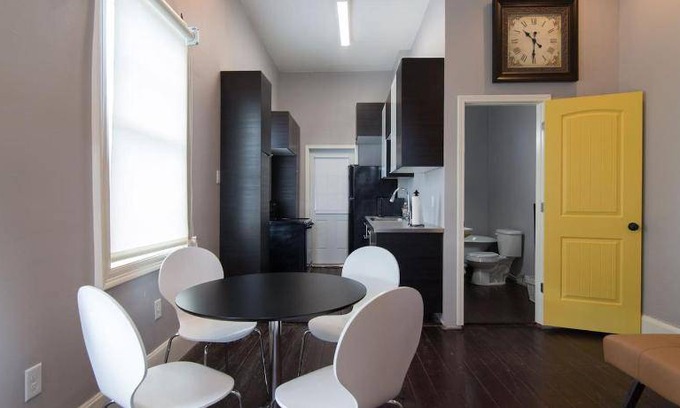 South 7th Ward Apartment | 750 m² Apartment ∙ 1 bedroom ∙ 1 guest