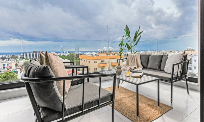 Agios Athanasios Apartment | 77 m² Apartment ∙ 3 bedrooms ∙ 6 guests