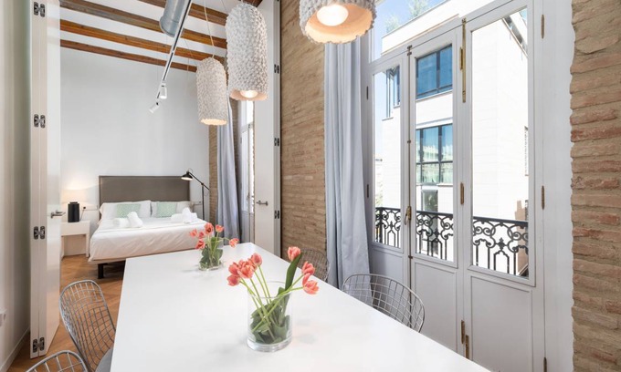Ciutat Vella Apartment | 79 m² Apartment ∙ 2 bedrooms ∙ 4 guests