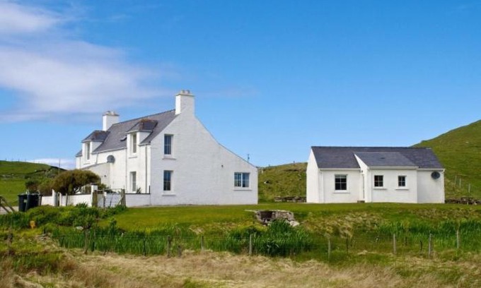 Ardroil House | 7A Ardroil