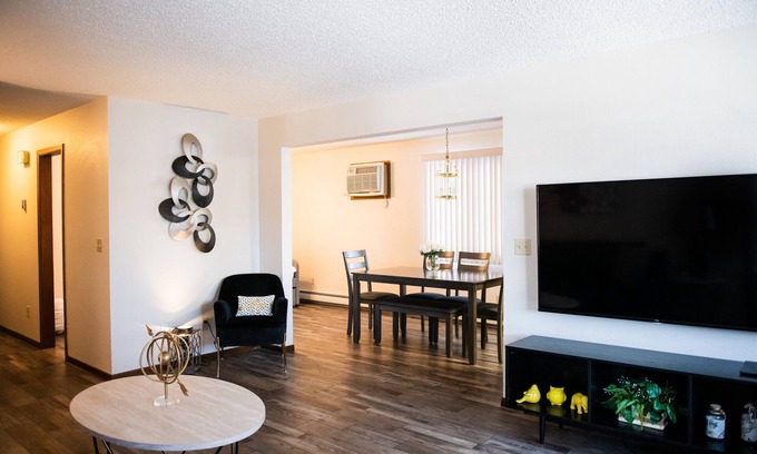 Bismarck Condo | 7th Heaven Condo in Downtown Bismarck