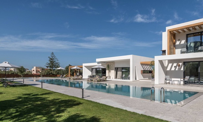 Kato Gouves Villa | 8 Bedroom Villa - heated pool - Wedding/Retreat events