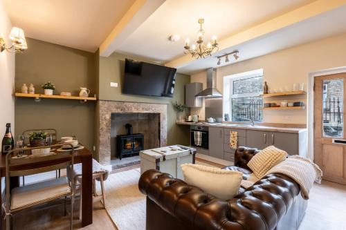 Padfield Apartment | 8 Booth Court