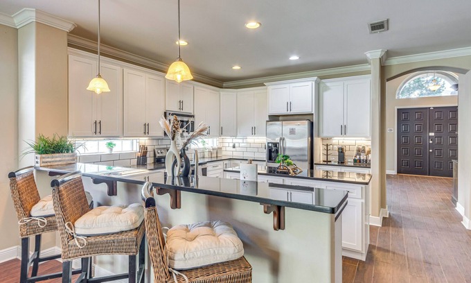 Mary Esther Cottage | 8 Mi to Beach: Home in Mary Esther