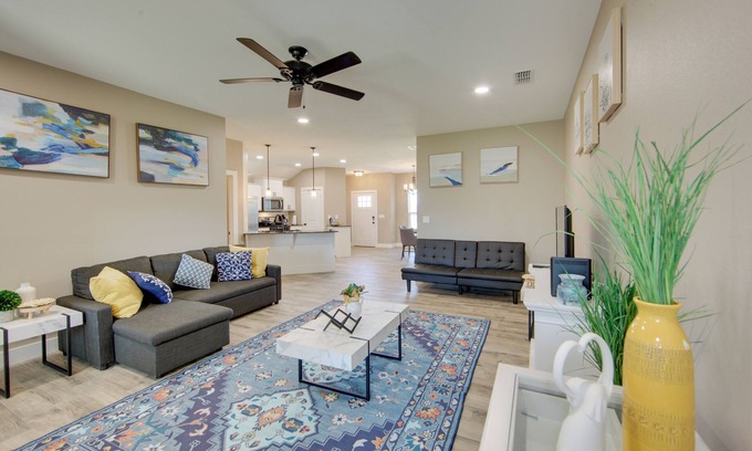 Lindale House | 8 Mi to State Park: Home w/Fenced Yard in Lindale