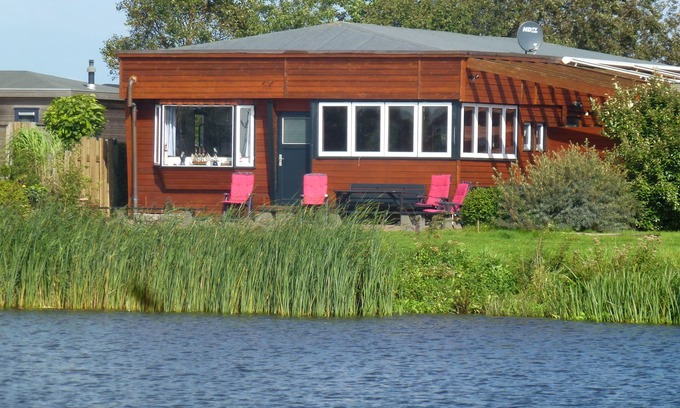 Anjum House | 8 pers Large seaside home in front of the Lauwersmeer