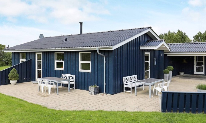 Lonstrup House | 8 person holiday home in Hjørring