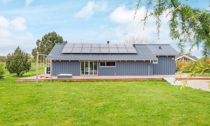 Hvidbjerg Strand House | 8 person holiday home in Børkop-By Traum