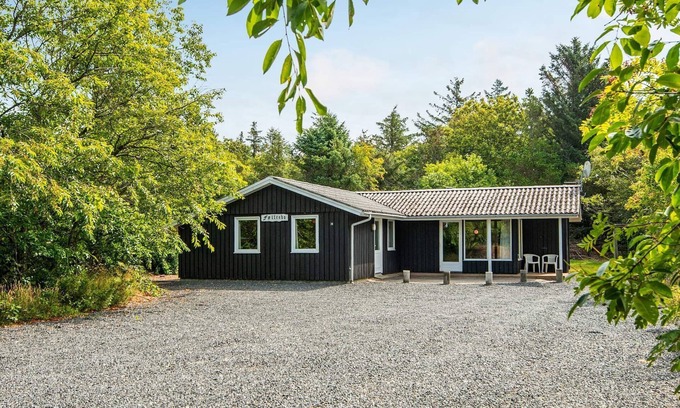 Henne House | 8 person holiday home in Henne