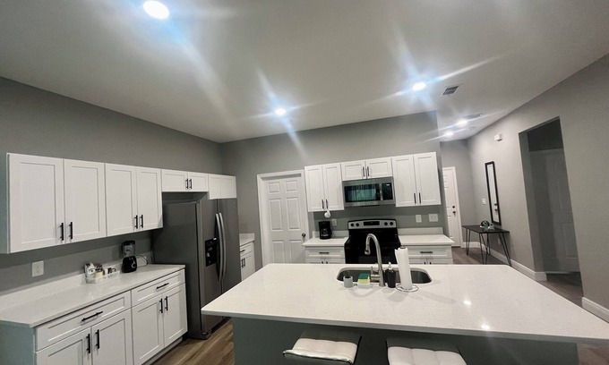 Northwest Orlando House | 8 ppl Beautiful House Near Universal Studios and Attractions