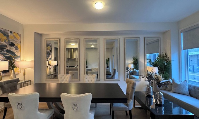 Gormley House | 8 Queen Beds - Ivylea Refined Luxury Estates in Richmond Hill