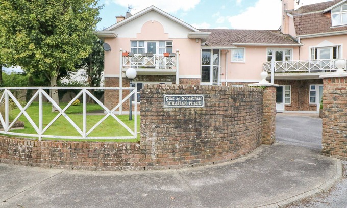 Killarney Cottage | 8 SCRAHAN PLACE, family friendly in Killarney, County Kerry