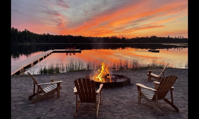 Havelock-Belmont-Methuen Cottage | 8 Sleeper Cottage with room for more