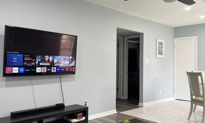 West Lealman House | #8 The Gulfside Getaway Home