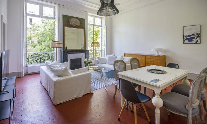 Palais de justice Apartment | 80 m² Apartment ∙ 2 bedrooms ∙ 2 guests
