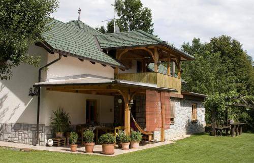 Smarjeske Toplice Apartment | 80 m² Apartment ∙ 2 bedrooms ∙ 5 guests