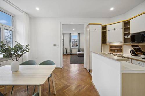 Funfhaus Apartment | 80 m² Apartment ∙ 1 bedroom ∙ 4 guests