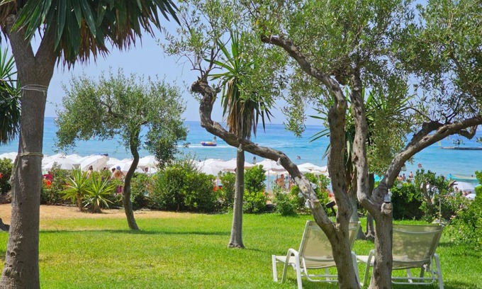 Glyfada Apartment | 80 m² Apartment ∙ 3 bedrooms ∙ 6 guests