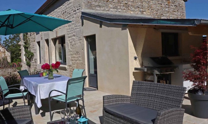 Joue-du-Plain Cottage | 80 m² Cabin ∙ 2 bedrooms ∙ 4 guests