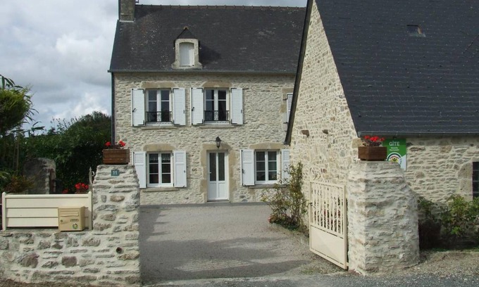 Fontenay-sur-Mer House | 80 m² Gîte ∙ 3 bedrooms ∙ 6 guests