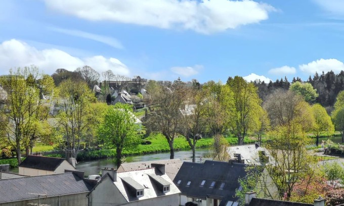 Chateaulin House | 80 m² House ∙ 2 bedrooms ∙ 4 guests