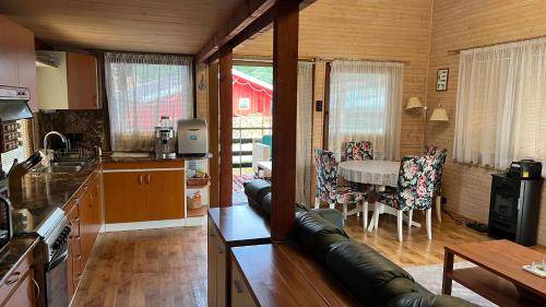 Jarovce Boat Rental | 80 m² Houseboat ∙ 3 bedrooms ∙ 8 guests