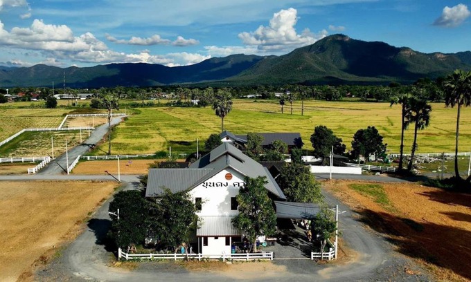 San Kamphaeng Villa | 800 m² Villa ∙ 3 bedrooms ∙ 12 guests