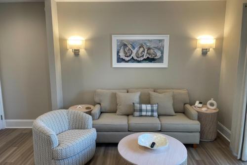 Morehead City Apartment | 812 North Unit 325