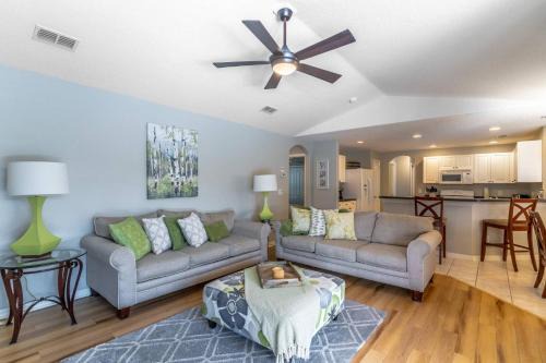 Tuscan Ridge House | 819 Tuscan Ridge