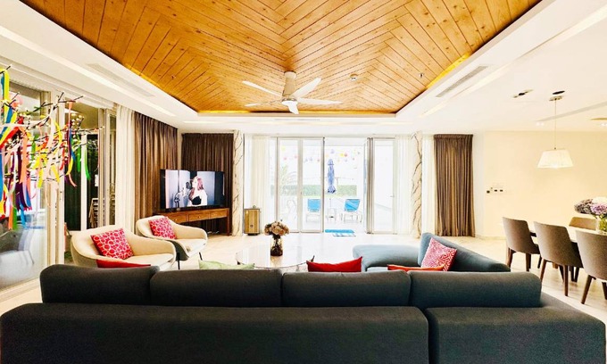 Long Hai Villa | 837 m² Villa ∙ 5 bedrooms ∙ 18 guests