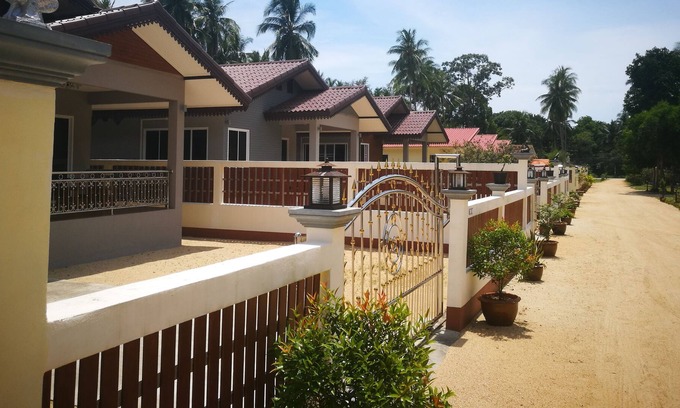 Lipa Noi House | 84/4 Srifa Resort, 2 Bedroom House, Lipa Noi Beach