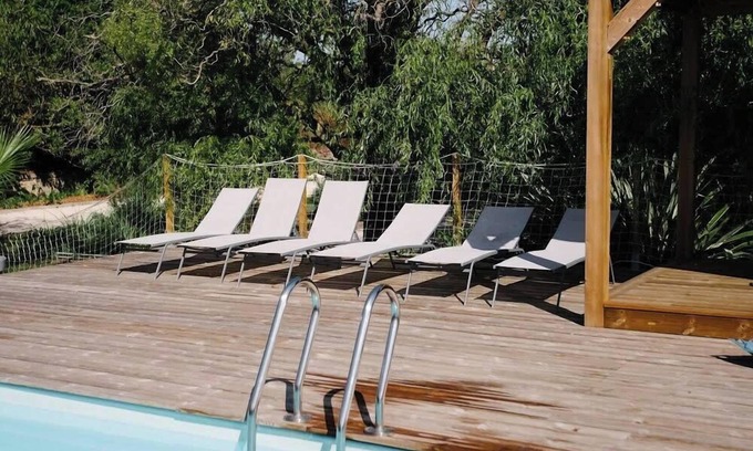 Althen-des-Paluds House | 84B1 - Camelia, suite in 18th century Provencal farmhouse