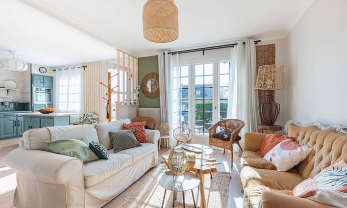 Ver-sur-Mer House | 85 m² House ∙ 3 bedrooms ∙ 6 guests