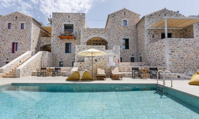 Limeni House | 85 m² House ∙ 3 bedrooms ∙ 6 guests