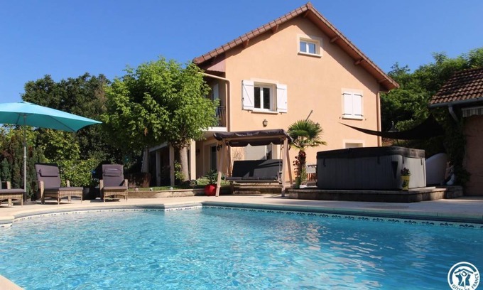 Coligny House | 86 m² Gîte ∙ 2 bedrooms ∙ 6 guests